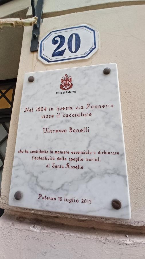 La Casa Del Cacciatore - Alloggio Con Terrazzo Lägenhet Palermo Exteriör bild
