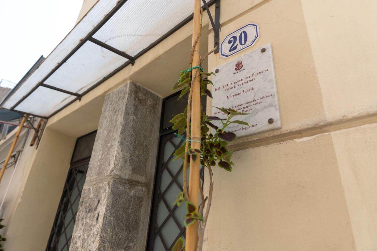 La Casa Del Cacciatore - Alloggio Con Terrazzo Lägenhet Palermo Exteriör bild