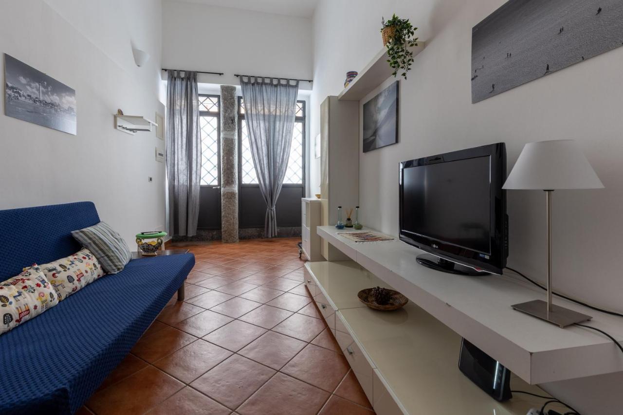 La Casa Del Cacciatore - Alloggio Con Terrazzo Lägenhet Palermo Exteriör bild