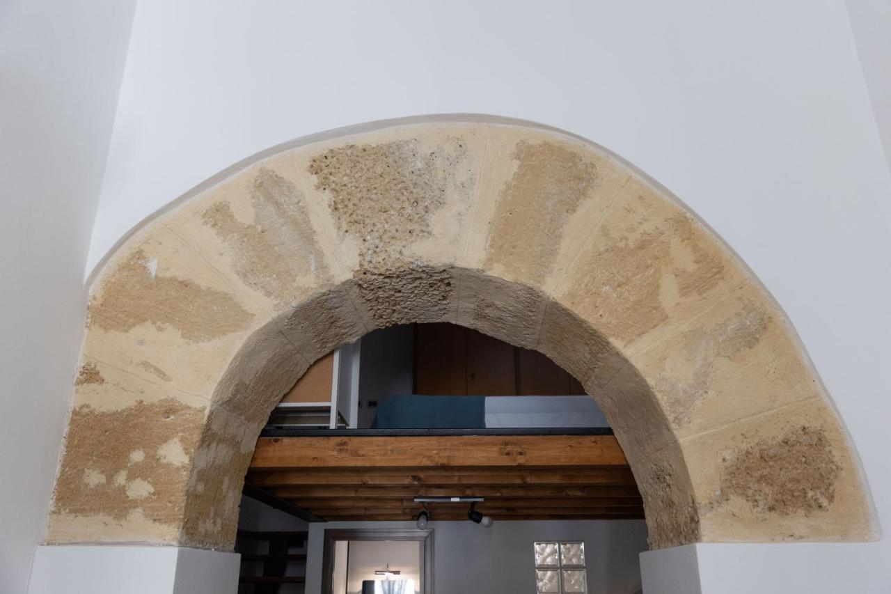 La Casa Del Cacciatore - Alloggio Con Terrazzo Lägenhet Palermo Exteriör bild